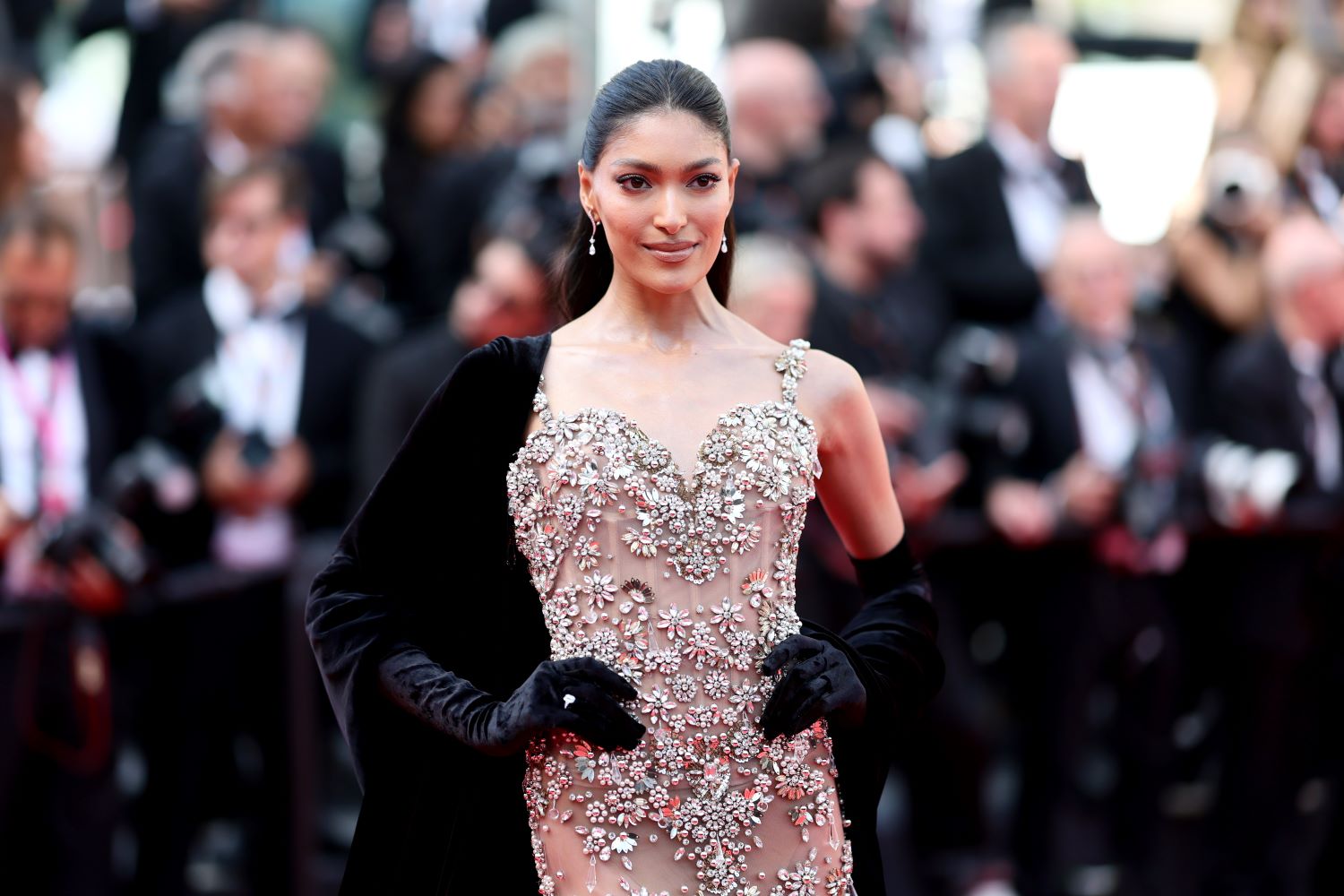 Pritika Swarup Shines in Maison Boucheron at Cannes 2025 Closing Ceremony