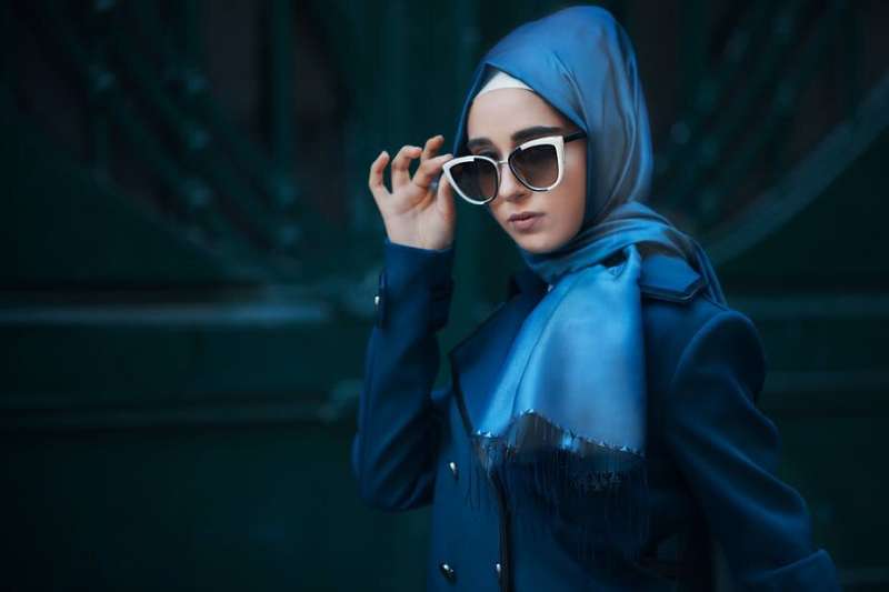 The exploited female workers behind the glitter of Indonesia's Islamic fashion