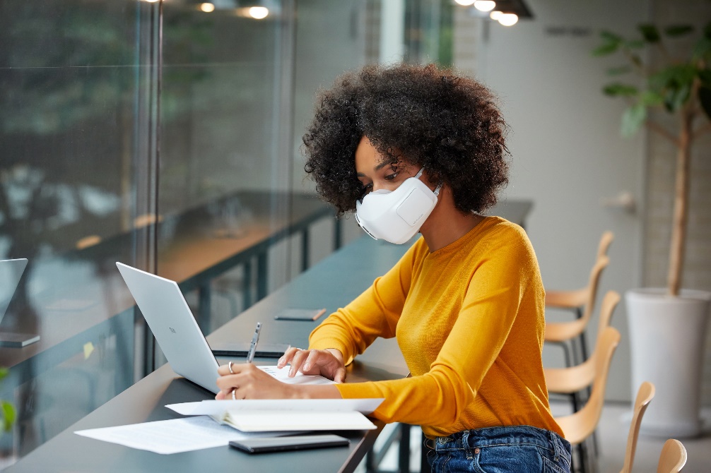 LG UAE LAUNCHES WEARABLE AIR PURIFIER