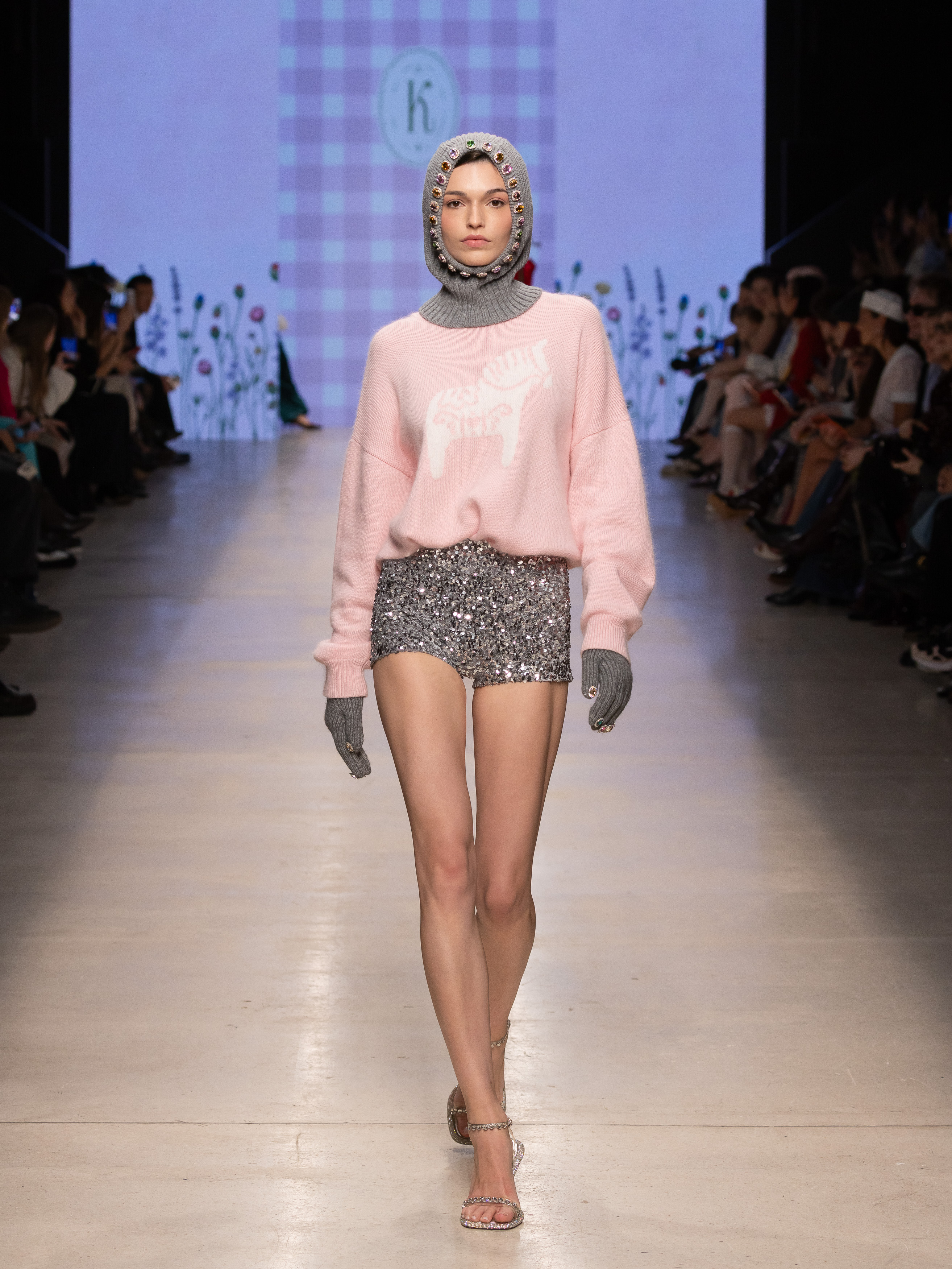 Moscow Fashion Week: The Kiri Collection Masters the Art of Effortless Transition