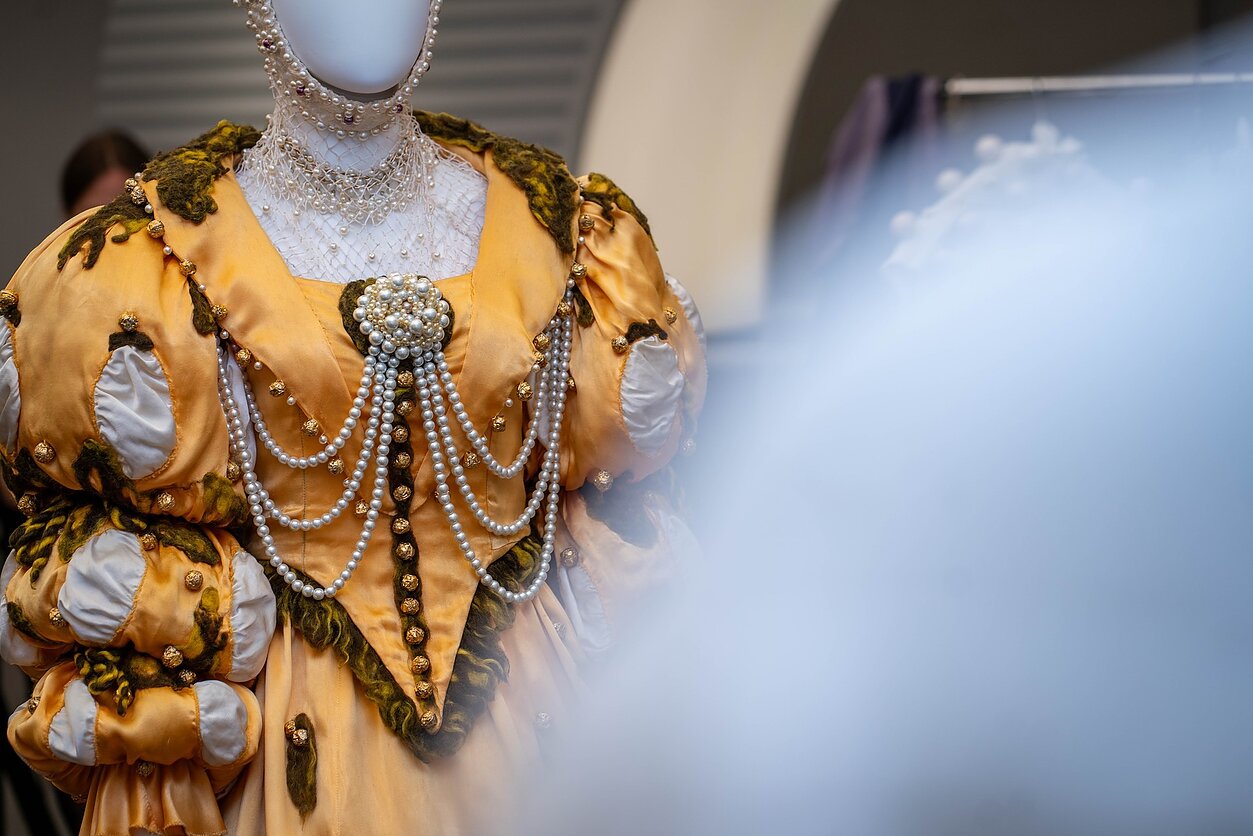 New exhibit illuminates the emotional lives of 16th-century Lithuanian queens