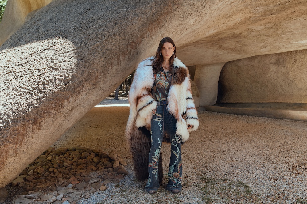 ETRO UNVEILS FW25/26 ADVERTISING CAMPAIGN