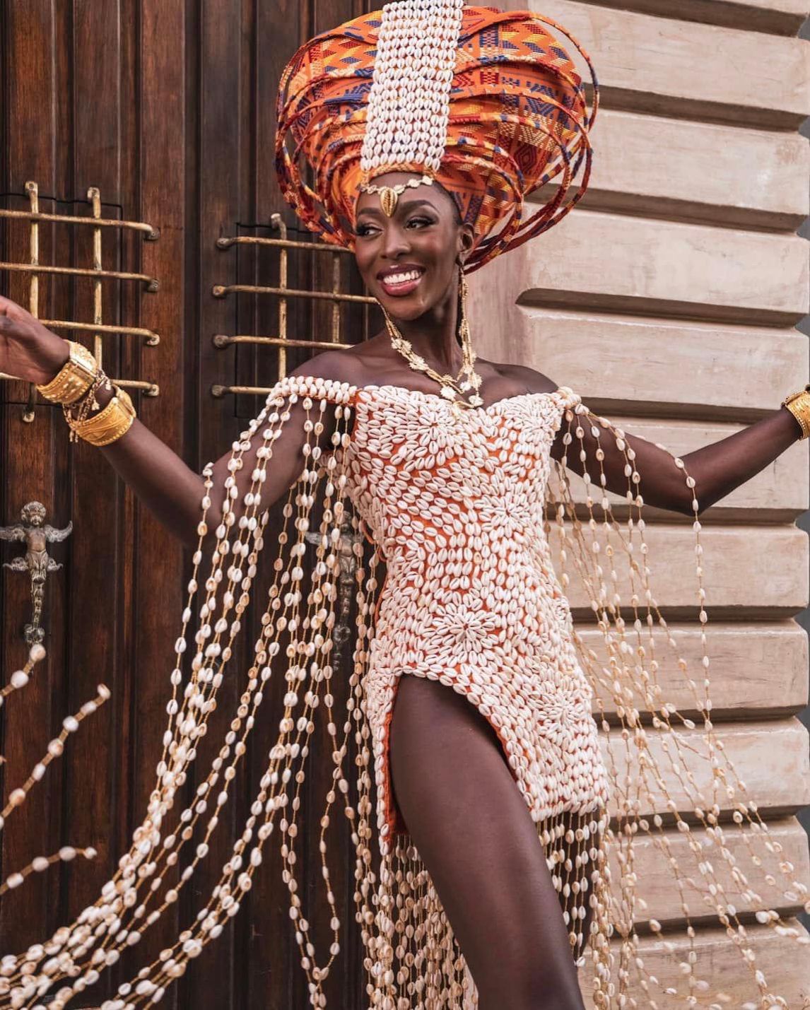 Traditional outfit of the AKAN woman of Ivory Coast , News of Cell Phones,  , Fashion News, Trends, Designers, Models, Style